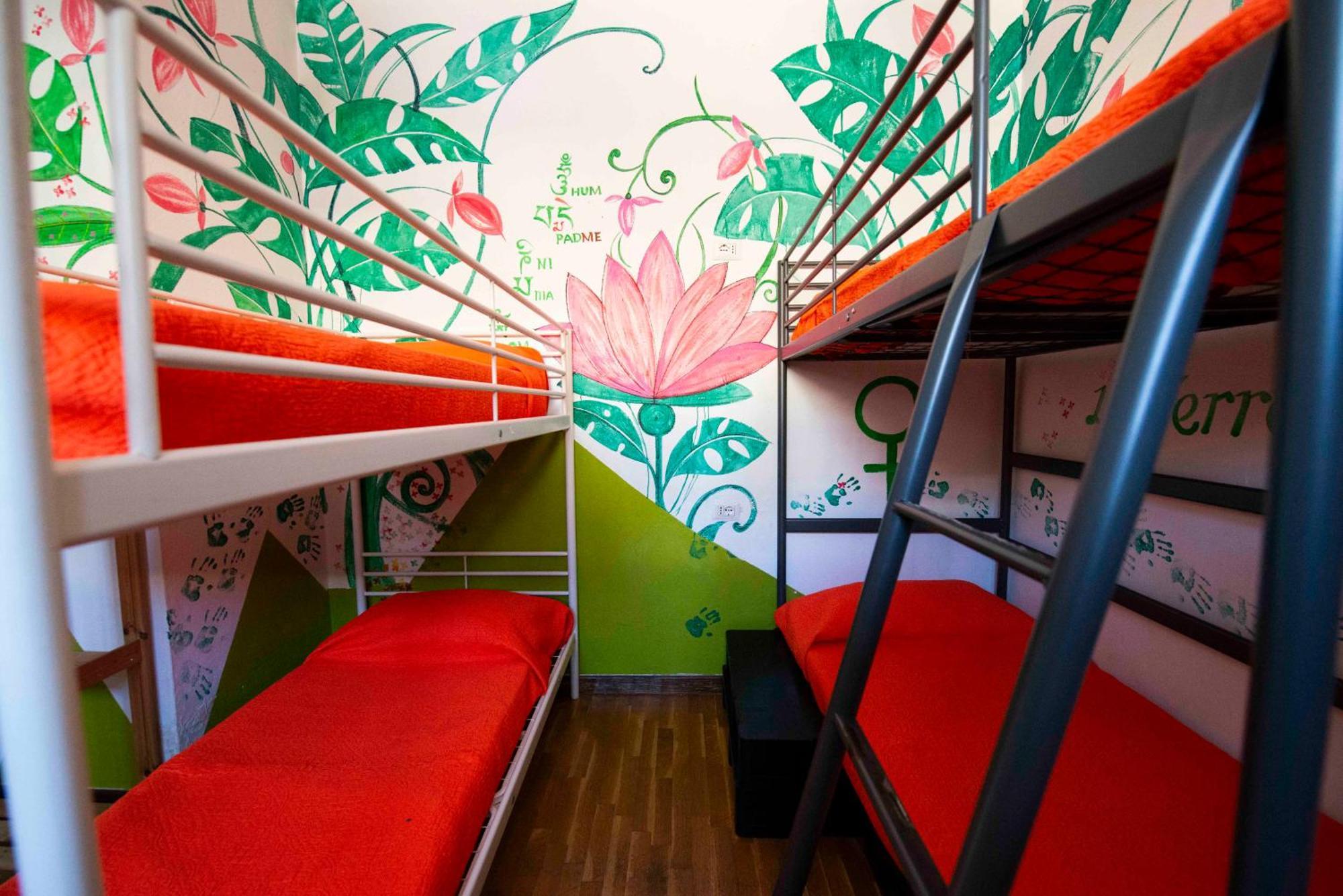 Eco Hostel Floreale Эрколано Экстерьер фото