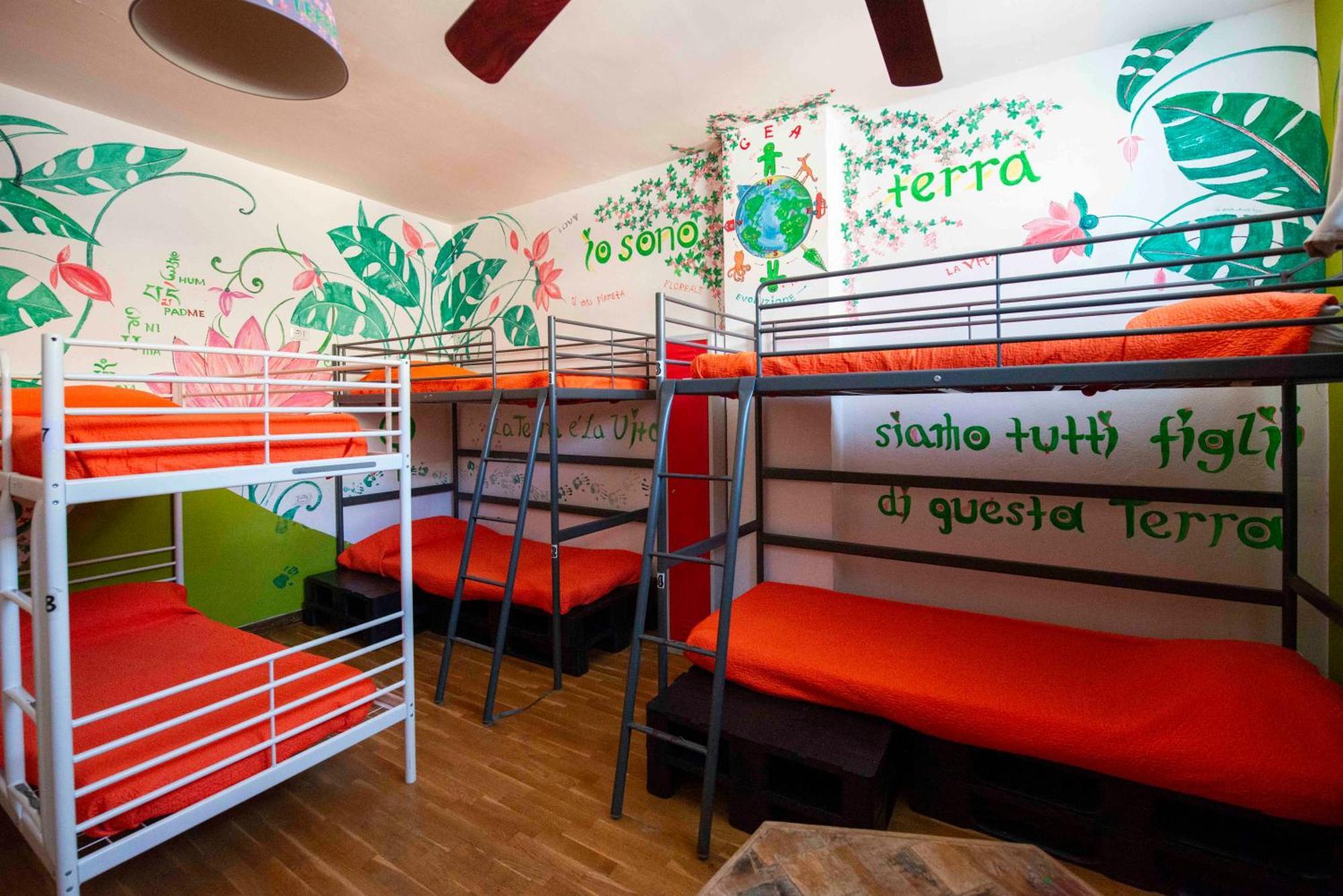 Eco Hostel Floreale Эрколано Экстерьер фото